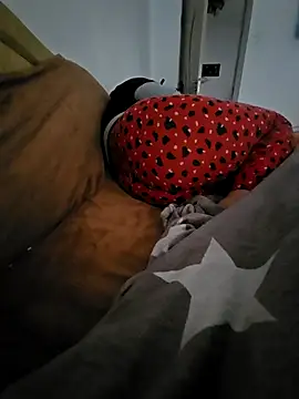 Snapshot of Aian09 chatting on 09.28.25 Aian09 online show from 09.28.25