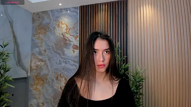 Snapshot of Emmaa_Robertss chatting on 10.12.25 Emmaa Robertss online show from 10.12.25