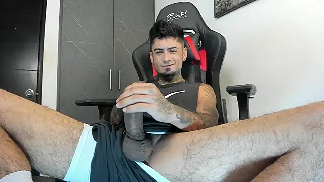 sergiio mesa27 online show from 10.04.25