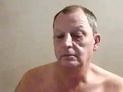 Snapshot of chubbybear2cum chatting on 12.29.24 chubbybear2cum online show from 12.29.24