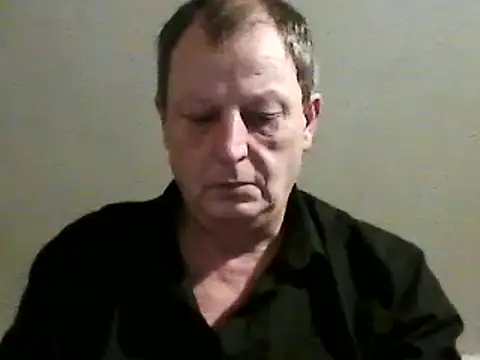 Snapshot of chubbybear2cum chatting on 02.18.25 chubbybear2cum online show from 02.18.25