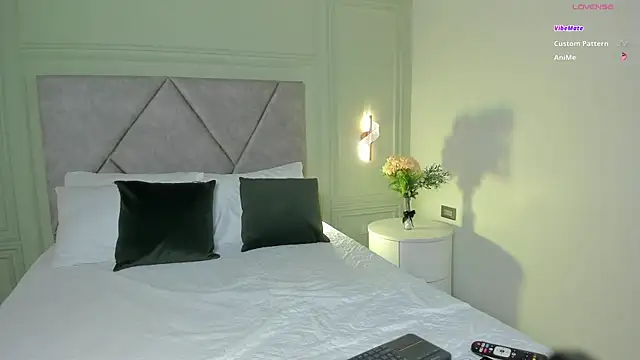 Snapshot of _Miss_Kimm chatting on 11.11.25 Miss Kimm online show from 11.11.25