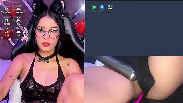Snapshot of SweetieCloe_ chatting on 02.20.25 SweetieCloe online show from 02.20.25