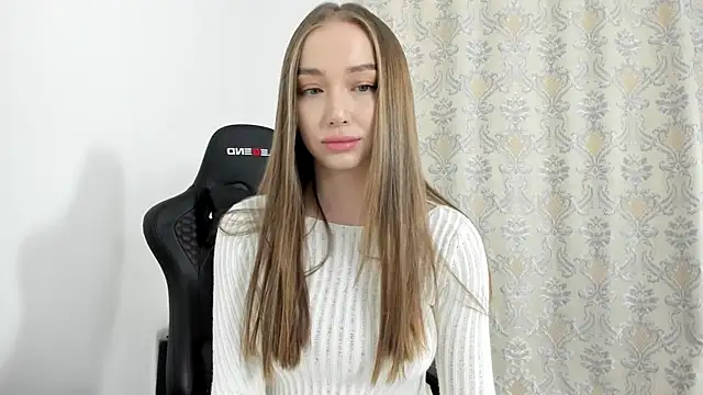 Snapshot of Sweet-bb chatting on 10.16.25 Sweet-bb online show from 10.16.25