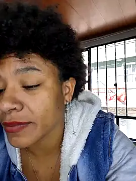 Snapshot of Selket11 chatting on 01.12.25 Selket11 online show from 01.12.25