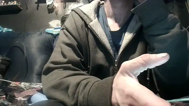 Snapshot of robeaulieu02 chatting on 01.09.25 robeaulieu02 online show from 01.09.25