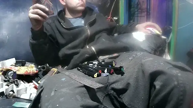 Snapshot of robeaulieu02 chatting on 02.06.25 robeaulieu02 online show from 02.06.25