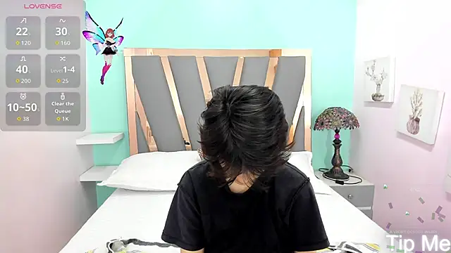 Snapshot of Bryce_Evans chatting on 10.30.25 Bryce Evans online show from 10.30.25