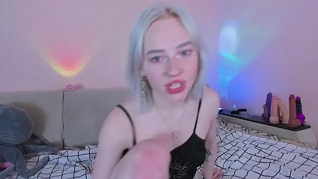Snapshot of Lexy_Lovy chatting on 03.17.25 Lexy Lovy online show from 03.17.25