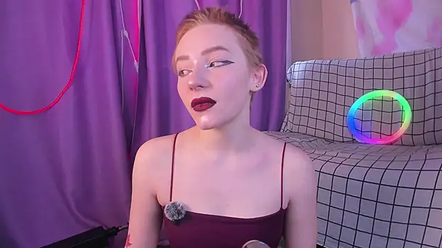 Snapshot of Lexy_Lovy chatting on 09.24.25 Lexy Lovy online show from 09.24.25