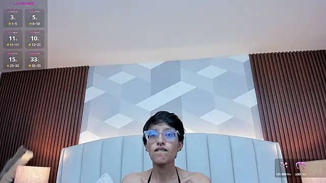 Snapshot of Marge_lasander chatting on 10.07.25 Marge lasander online show from 10.07.25