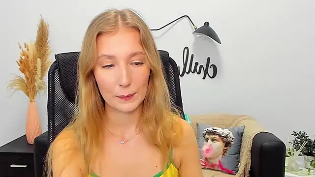 Snapshot of LolaWilsons chatting on 01.17.25 LolaWilsons online show from 01.17.25