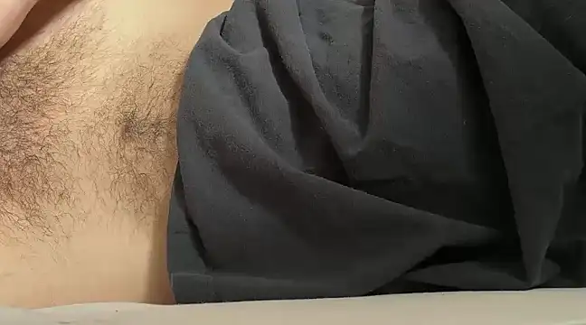 Snapshot of YoungHairyBi chatting on 02.12.25 YoungHairyBi online show from 02.12.25