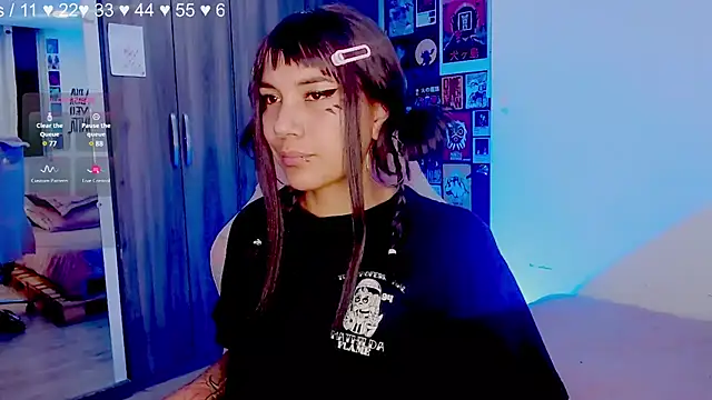 Snapshot of melissahowl chatting on 01.20.25 melissahowl online show from 01.20.25