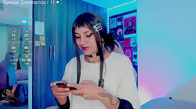 Snapshot of melissahowl chatting on 02.02.25 melissahowl online show from 02.02.25