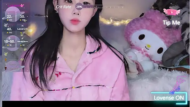 Snapshot of O0_0Q chatting on 12.21.24 O0 0Q online show from 12.21.24