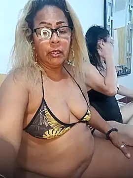 Afroditabichota online show from 10.31.25