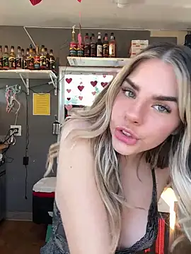 Snapshot of delicioussdixie chatting on 03.01.25 delicioussdixie online show from 03.01.25