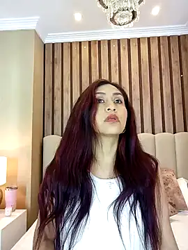 Snapshot of MonicaMoret chatting on 02.06.25 MonicaMoret online show from 02.06.25