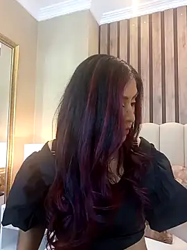 Snapshot of MonicaMoret chatting on 02.26.25 MonicaMoret online show from 02.26.25