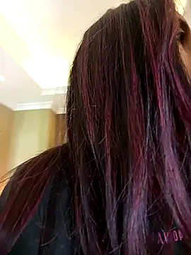 Snapshot of MonicaMoret chatting on 03.10.25 MonicaMoret online show from 03.10.25