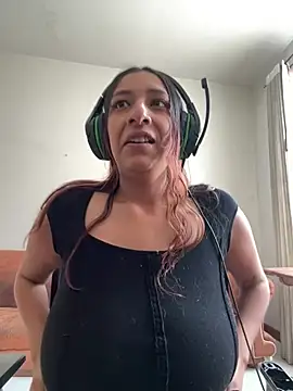 Snapshot of Dahian_XXX chatting on 01.24.25 Dahian XXX online show from 01.24.25