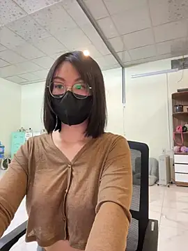 Baby Claraa online show from 03.01.25