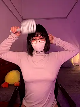 Baby Claraa online show from 11.03.25