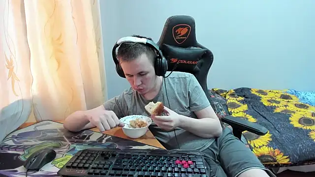 iliaskrislove online show from 10.29.25