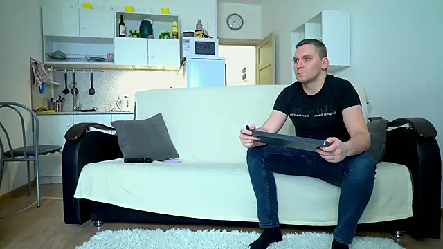 Snapshot of littlesweettifany chatting on 02.10.25 littlesweettifany online show from 02.10.25