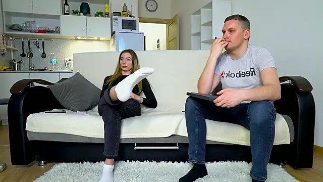 Snapshot of littlesweettifany chatting on 03.21.25 littlesweettifany online show from 03.21.25