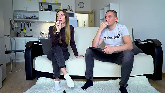 littlesweettifany online show from 10.29.25