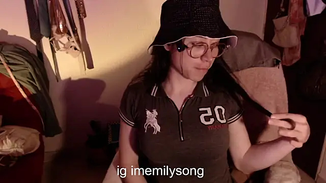 emily pearl  online show from 11.27.25