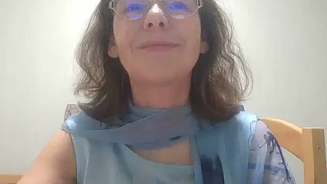 HollyJewel online show from 12.05.25