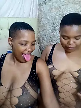 Snapshot of Xxxsluts chatting on 01.26.25 Xxxsluts online show from 01.26.25