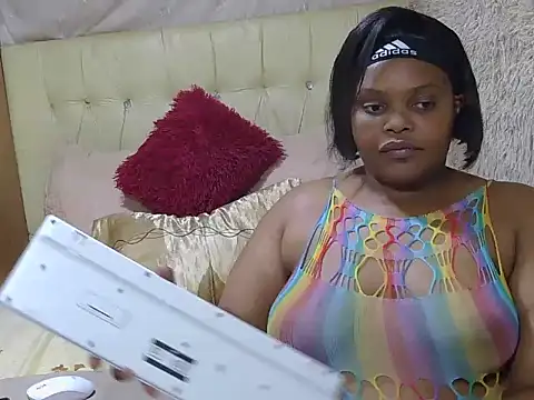 Snapshot of Xxxsluts chatting on 10.06.25 Xxxsluts online show from 10.06.25