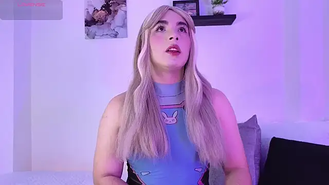 Snapshot of meloddysky chatting on 01.27.25 meloddysky online show from 01.27.25