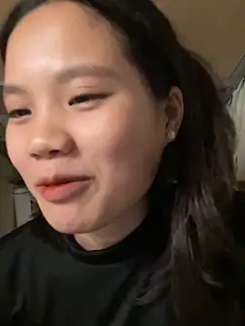 Snapshot of Be-MyMy chatting on 12.31.24 Be-MyMy online show from 12.31.24