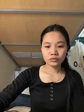 Snapshot of Be-MyMy chatting on 01.03.25 Be-MyMy online show from 01.03.25