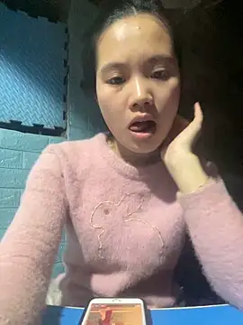 Snapshot of Be-MyMy chatting on 01.22.25 Be-MyMy online show from 01.22.25