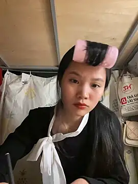 Snapshot of Be-MyMy chatting on 02.07.25 Be-MyMy online show from 02.07.25