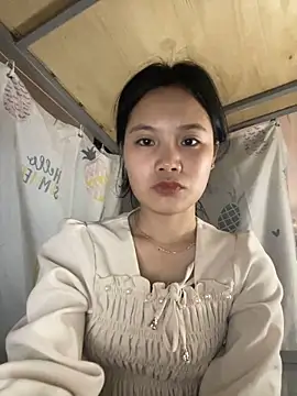 Snapshot of Be-MyMy chatting on 02.16.25 Be-MyMy online show from 02.16.25