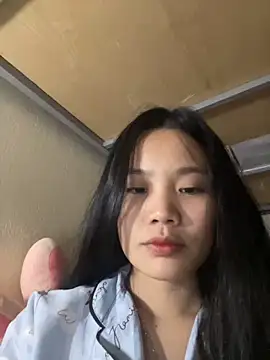 Snapshot of Be-MyMy chatting on 02.17.25 Be-MyMy online show from 02.17.25