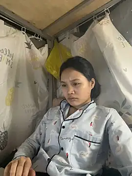 Snapshot of Be-MyMy chatting on 03.02.25 Be-MyMy online show from 03.02.25