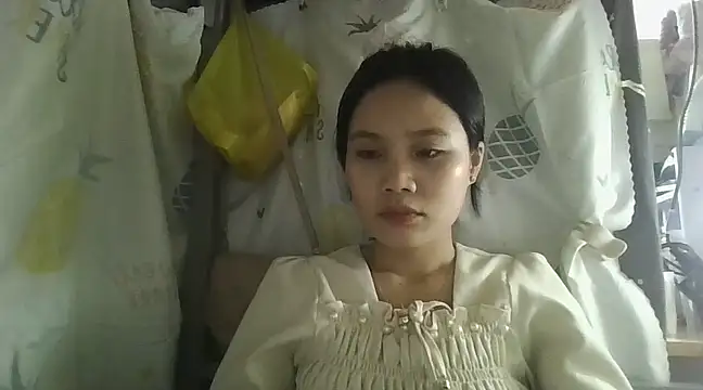 Snapshot of Be-MyMy chatting on 03.02.25 Be-MyMy online show from 03.02.25