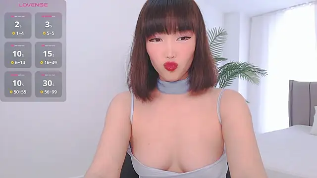 TumiLio online show from 02.18.25