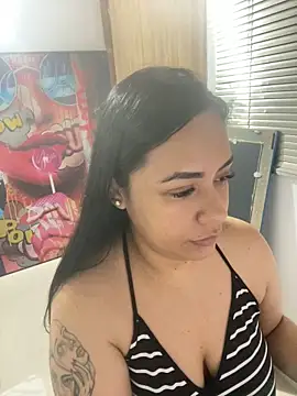 Snapshot of marta201_alfaro chatting on 12.28.24 marta201 alfaro online show from 12.28.24