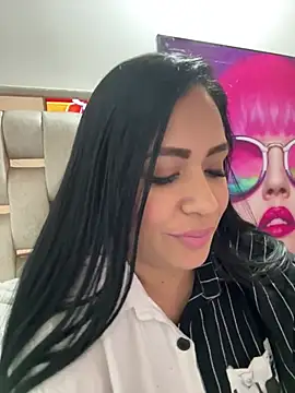 Snapshot of marta201_alfaro chatting on 01.13.25 marta201 alfaro online show from 01.13.25