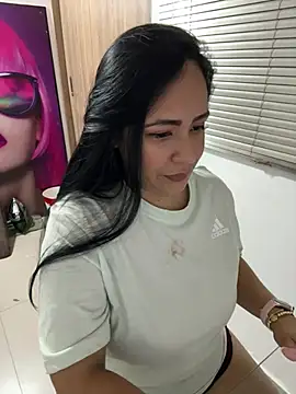 Snapshot of marta201_alfaro chatting on 01.19.25 marta201 alfaro online show from 01.19.25