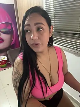 Snapshot of marta201_alfaro chatting on 02.21.25 marta201 alfaro online show from 02.21.25